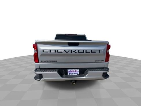 Used 2022 Chevrolet Silverado 1500 Custom w/ LPO, Dark Essentials Package image 9