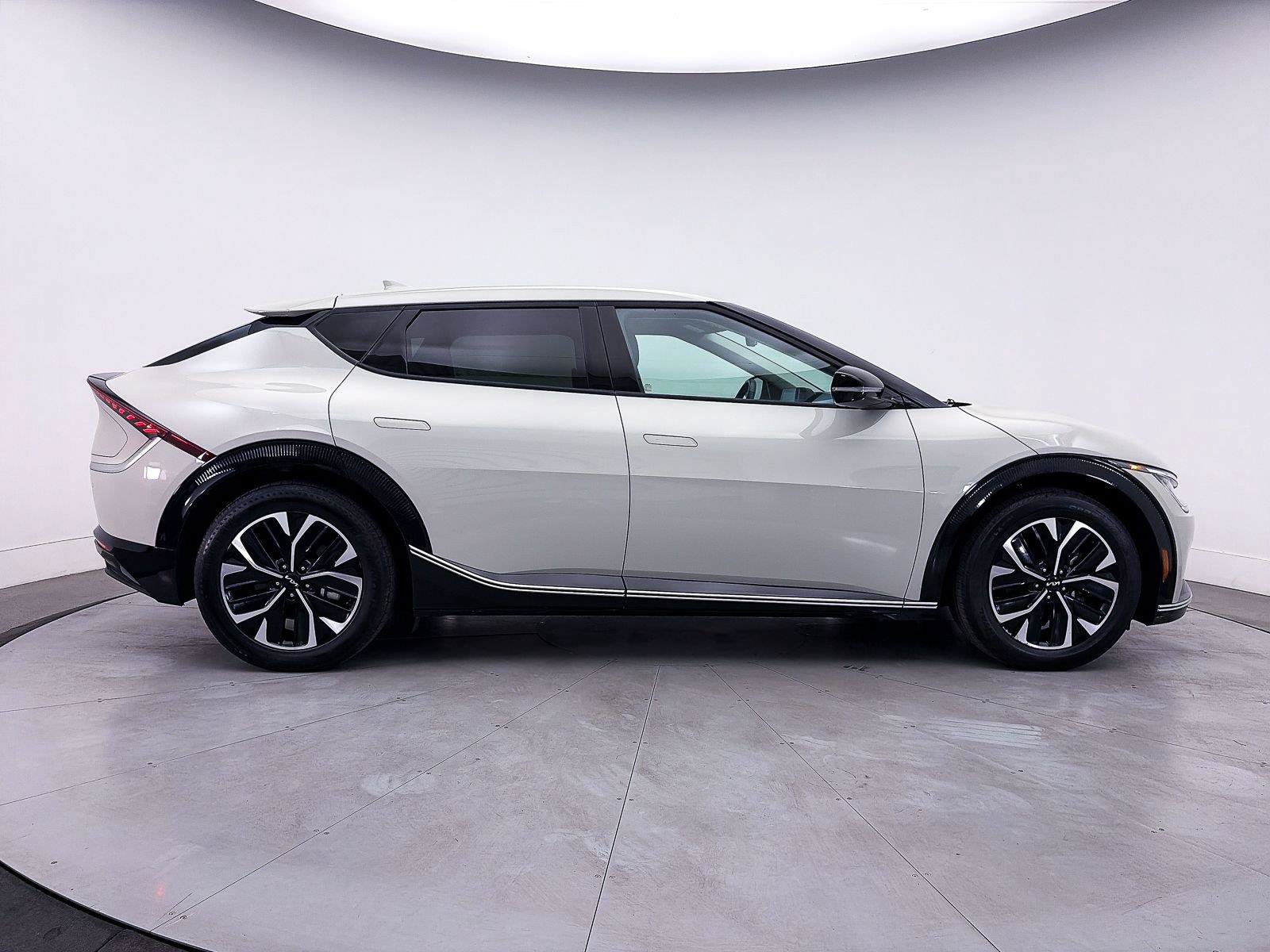 Used 2023 Kia EV6 Wind RWD image 43