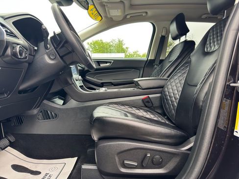 Used 2024 Ford Edge Titanium w/ Equipment Group 301A AWD/4WD image 19