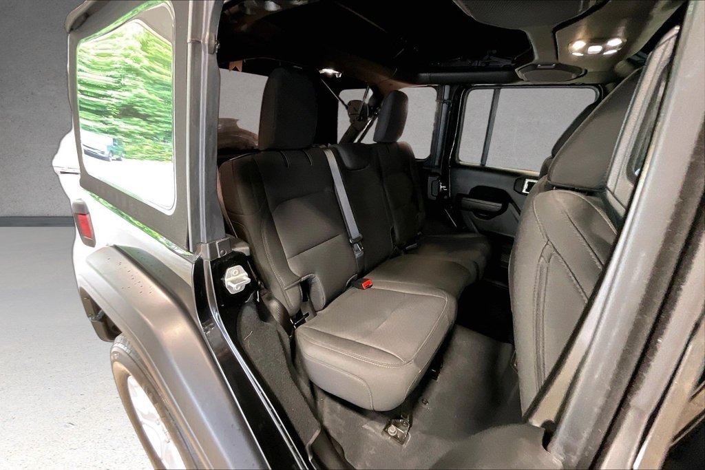 Used 2022 Jeep Wrangler Unlimited Sport AWD/4WD image 26