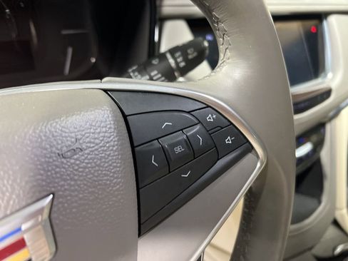 Used 2017 Cadillac XT5 Luxury w/ Driver Awareness Package image 26