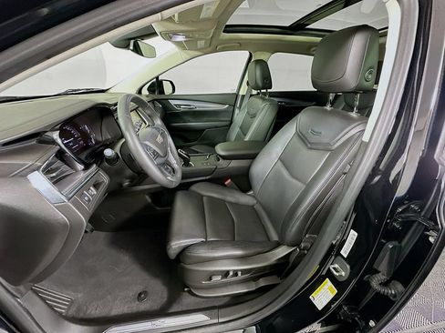Used 2017 Cadillac XT5 Premium Luxury w/ Advanced Security Package FWD image 20