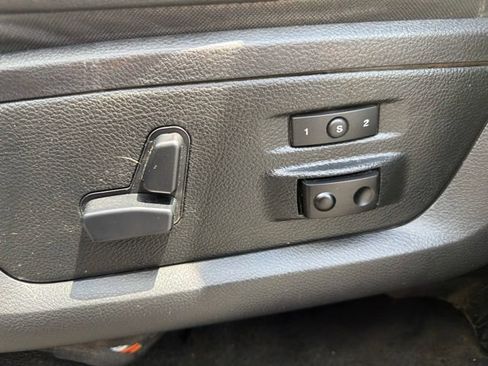 Used 2017 RAM 3500 Laramie w/ Sport Appearance Group AWD/4WD image 12