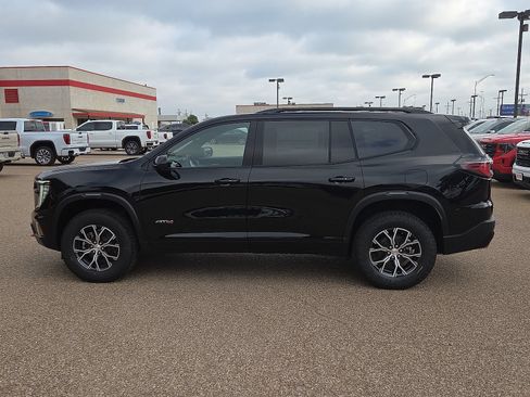 New 2026 GMC Acadia AT4 w/ Luxury Package AWD/4WD image 2