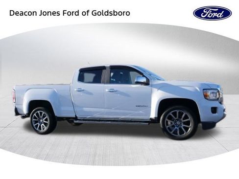 Used 2019 GMC Canyon Denali image 2