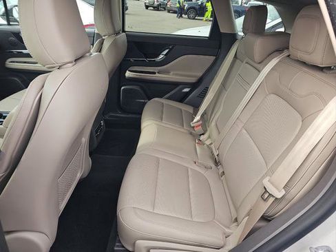 Used 2024 Lincoln Corsair AWD w/ Equipment Group 101A image 11