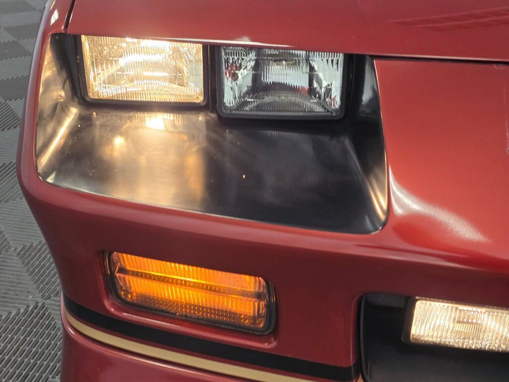Used 1988 Chevrolet Camaro IROC-Z RWD image 39