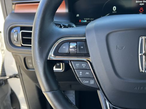 Certified 2022 Lincoln Nautilus Reserve w/ Equipment Group 201A image 17