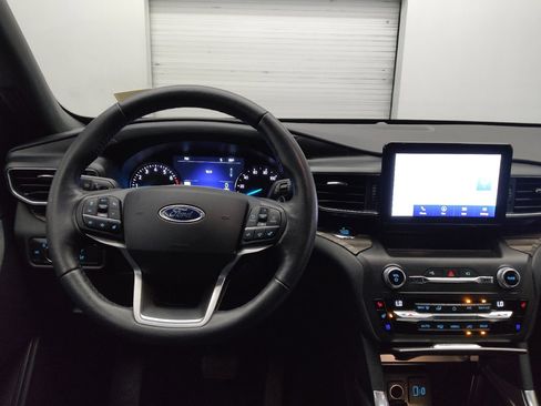 Used 2020 Ford Explorer Limited w/ Class III Trailer Tow Package image 22