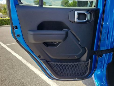 New 2026 Jeep Gladiator Sport image 10