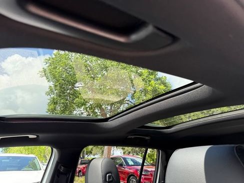Used 2020 Mercedes-Benz GLB 250 4MATIC image 21