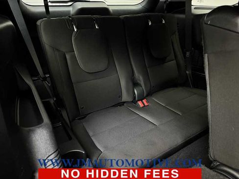 Used 2020 Ford Explorer XLT w/ Comfort Package image 19