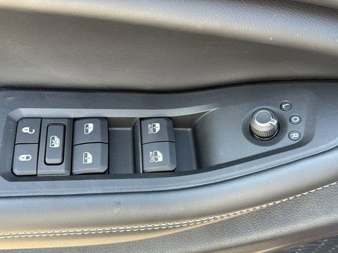 New 2025 Jeep Grand Cherokee Laredo image 17