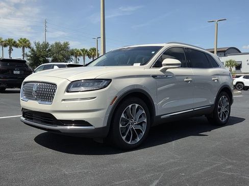 Used 2023 Lincoln Nautilus Reserve w/ Cargo Utility Package FWD image 2