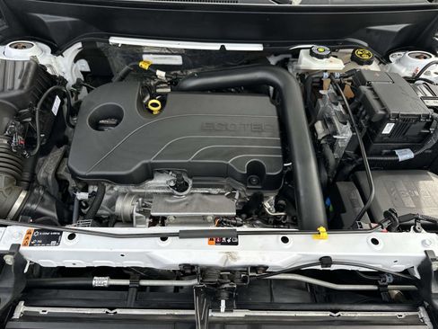 Certified 2023 Chevrolet Equinox Premier AWD/4WD image 10