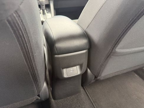 Used 2025 Nissan Versa SV FWD image 23