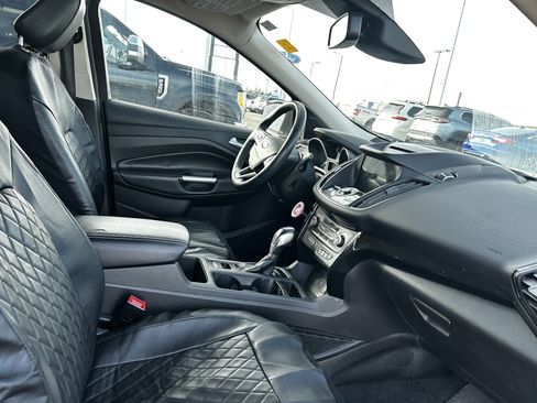 Used 2018 Ford Escape Titanium w/ Ford Safe & Smart Package image 12