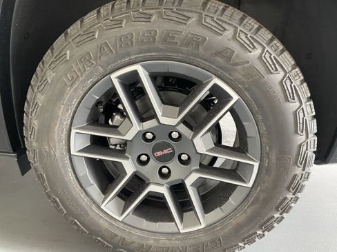 New 2026 GMC Terrain AT4 w/ Convenience Package III image 7