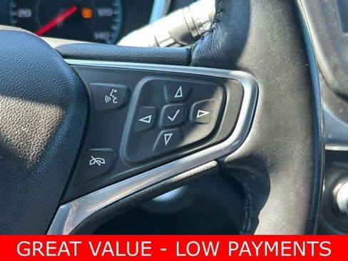 Used 2018 Chevrolet Equinox LT image 18