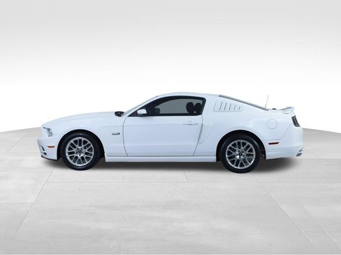 Used 2014 Ford Mustang GT Premium image 9