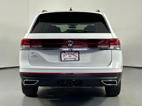 Used 2024 Volkswagen Atlas SE image 6