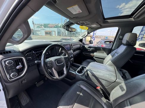 Used 2023 GMC Sierra 3500 Denali w/ Denali Ultimate Package AWD/4WD image 17