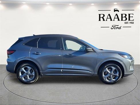 Used 2023 Ford Escape ST-Line w/ Tech Pack #1 image 8