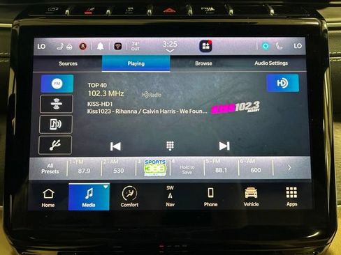 Used 2023 Jeep Grand Cherokee L Limited AWD/4WD image 30