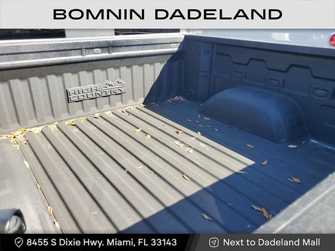 Used 2023 Chevrolet Silverado 1500 High Country w/ High Country Premium Package image 4