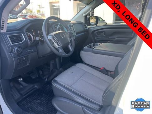 Used 2019 Nissan Titan S image 12