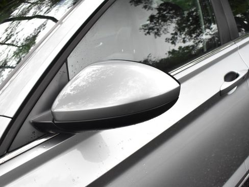 Used 2024 Volkswagen Jetta SE FWD image 35