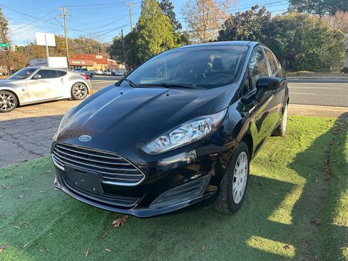 Used 2018 Ford Fiesta S FWD image 3