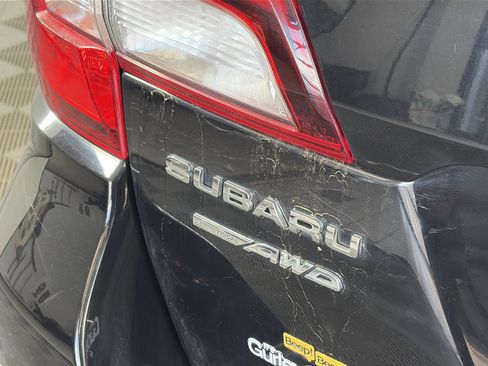 Used 2018 Subaru Outback 2.5i Limited image 16