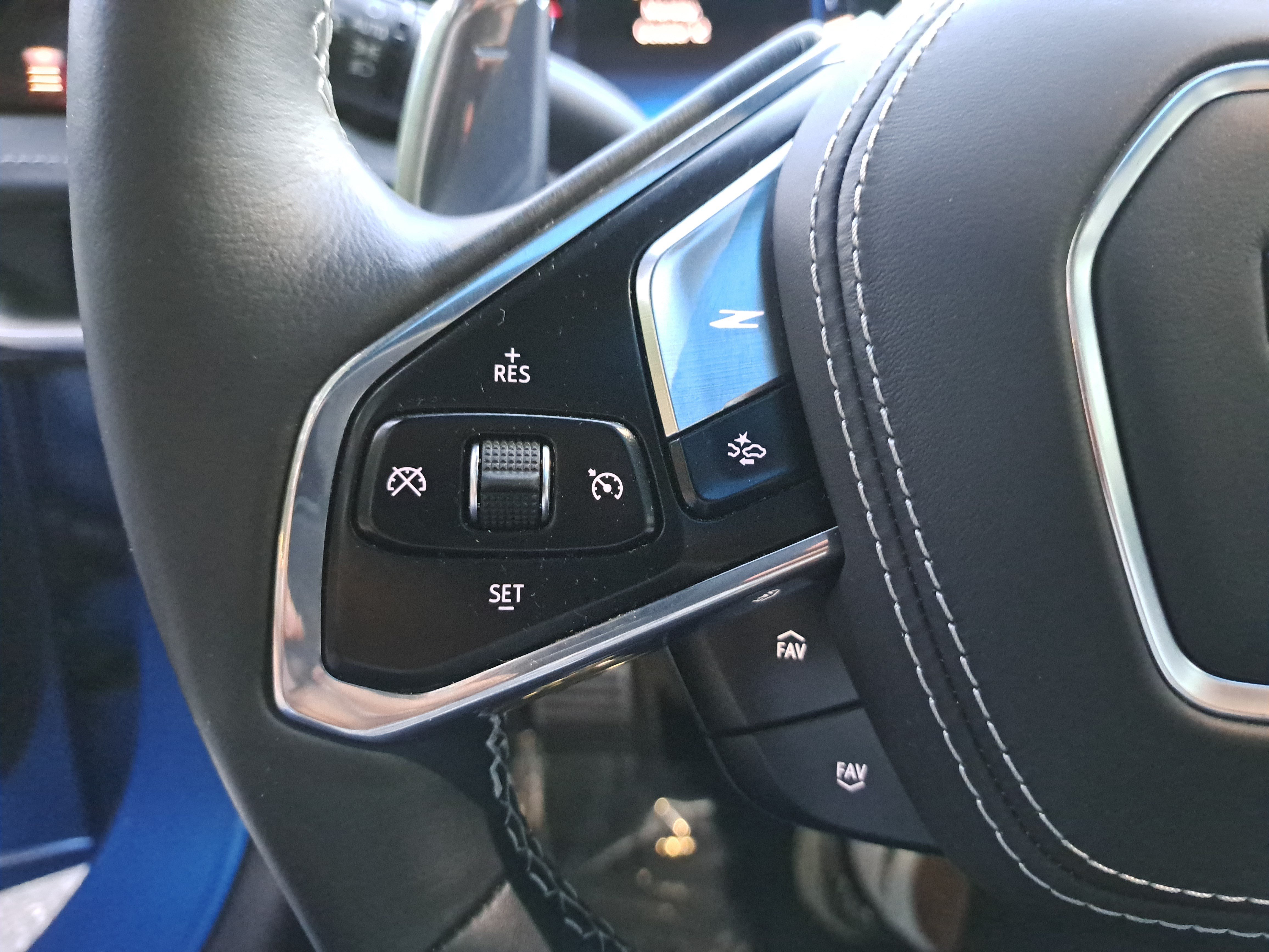 Used 2026 Chevrolet Corvette Stingray Preferred Cpe w/ Battery Protection Package RWD image 13