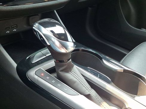 Used 2024 Buick Envista Sport Touring w/ Convenience I Package FWD image 16