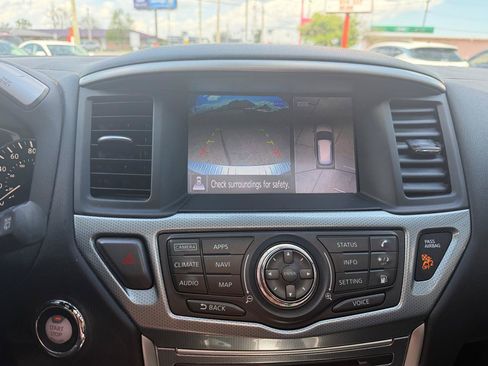 Used 2018 Nissan Pathfinder SL w/ SL Premium Package FWD image 23