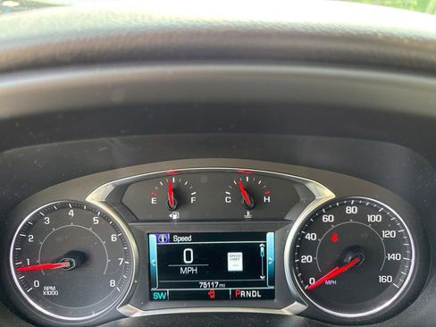 Used 2019 GMC Acadia SLT FWD image 16