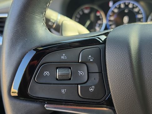 Used 2022 Buick Enclave Premium w/ LPO, Touring Package FWD image 13
