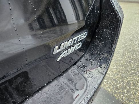 Used 2018 Toyota Sienna Limited image 11