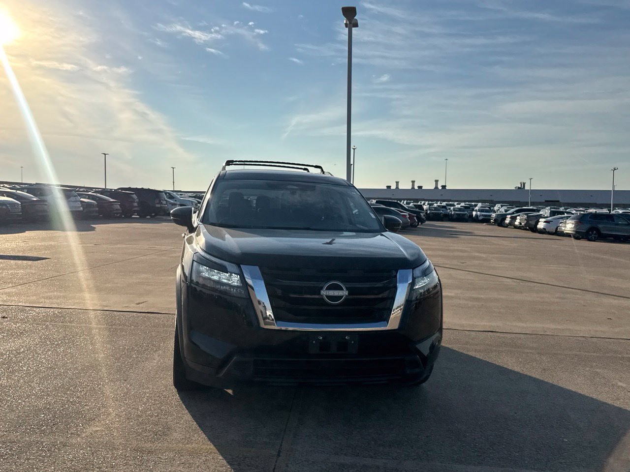 Certified 2024 Nissan Pathfinder SV FWD image 6