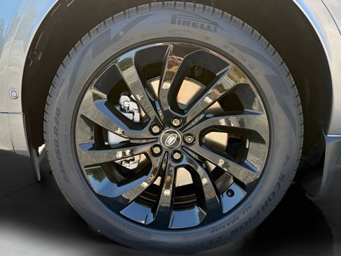 Certified 2025 Land Rover Discovery Sport S AWD/4WD image 9