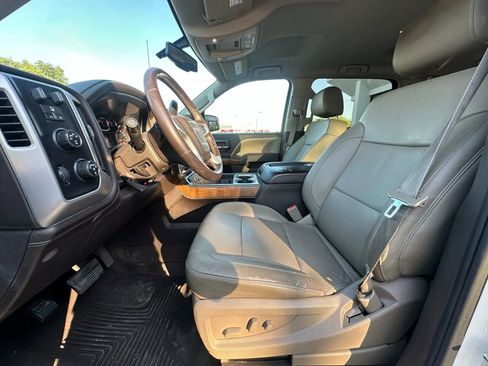 Used 2015 GMC Sierra 1500 SLT w/ SLT Crew Cab Value Package image 17