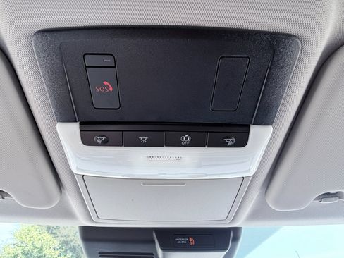 Used 2024 Mitsubishi Outlander SE FWD image 16