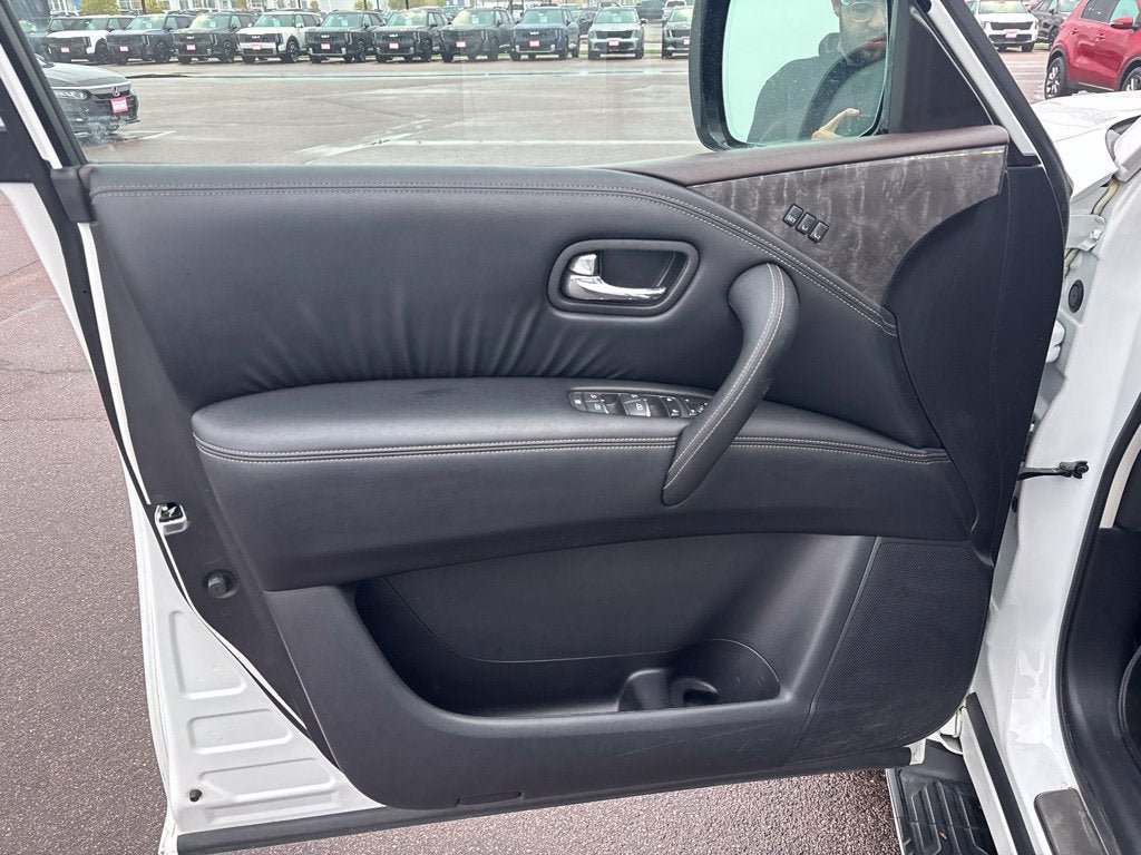 Used 2021 Nissan Armada Platinum w/ Captain's Chairs Package AWD/4WD image 12