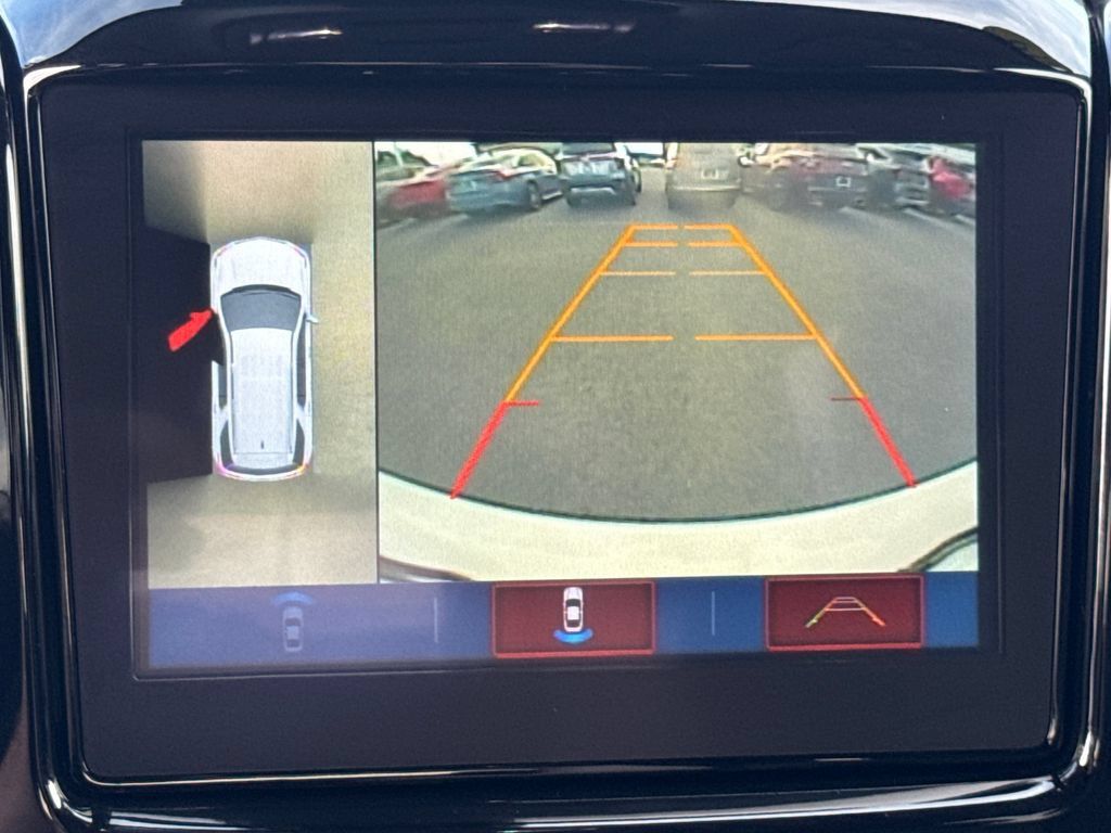 Used 2019 Chevrolet Traverse LT w/ LT Premium Package AWD/4WD image 46