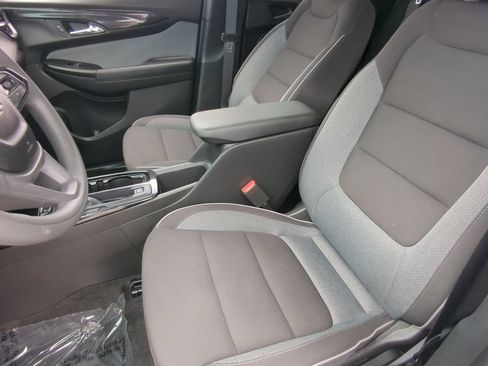 Used 2025 Chevrolet TrailBlazer LT FWD image 21