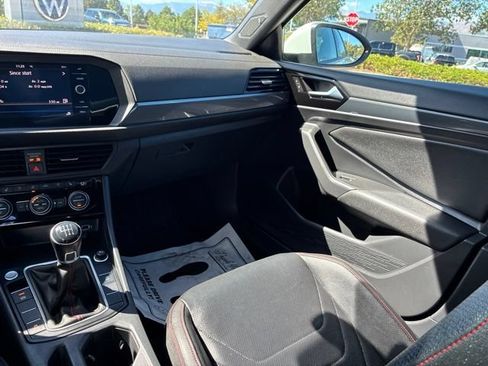 Used 2019 Volkswagen Jetta GLI Autobahn FWD image 17