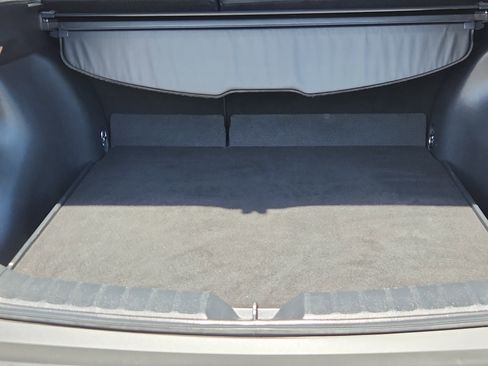 Used 2022 Toyota Corolla Cross XLE w/ Convenience Package image 11