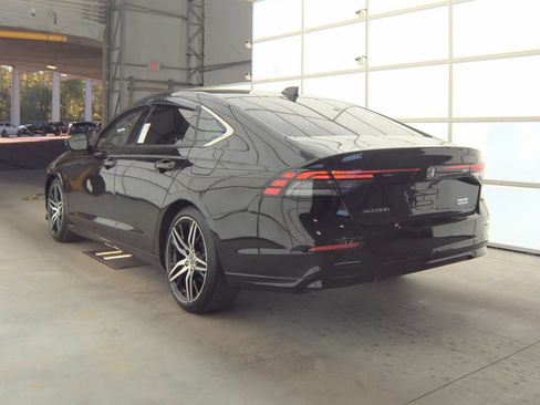 Used 2024 Honda Accord Touring image 6