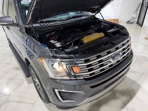 Used 2018 Ford Expedition Limited w/ Equipment Group 301A image 5